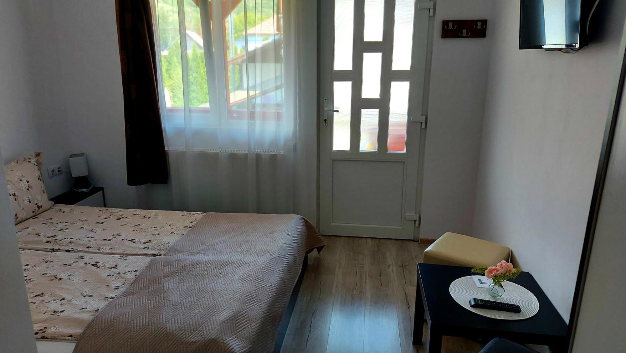Anna Vendeghaz Hotel Parajd Kültér fotó