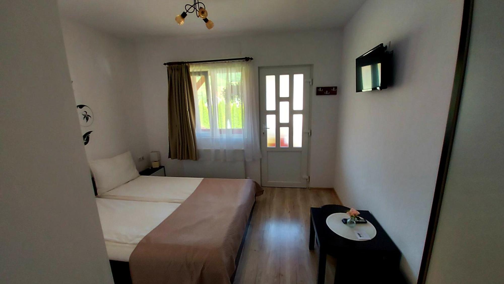 Anna Vendeghaz Hotel Parajd Kültér fotó